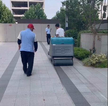 洗地車在不同領域都有哪些應用?